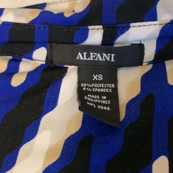 Alfani Blue and Black Patterned Women’s Button down blouse - Size XS EUC - Picture 3 of 4